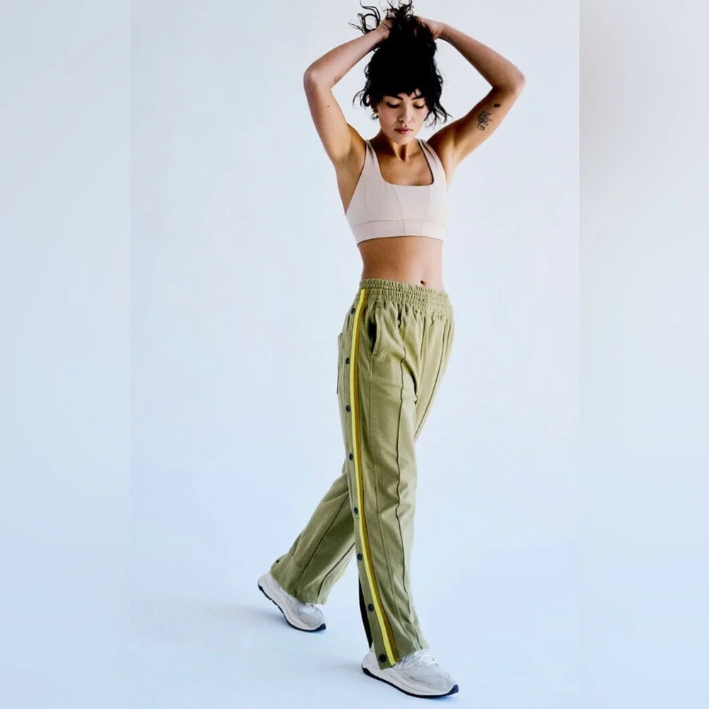11. NWOT Free People Movement Baby Got Track Sweatpants - Picture 1 of 3